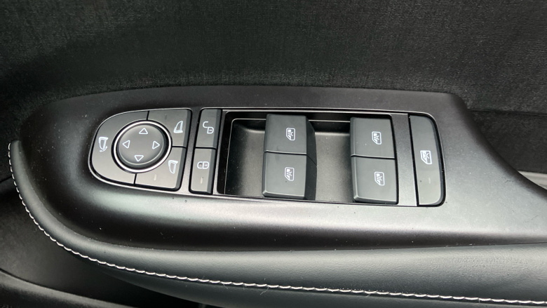 BYD Dolphin 150kW Design 60.4kWh 5dr Auto Electric Hatchback